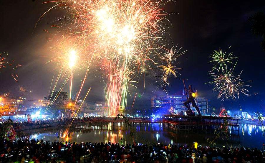 Malam Tahun Baru, Warga Dilarang Berkerumun di Plaza Kolam Makale 1 Malam Tahun Baru, Warga Dilarang Berkerumun di Plaza Kolam Makale
