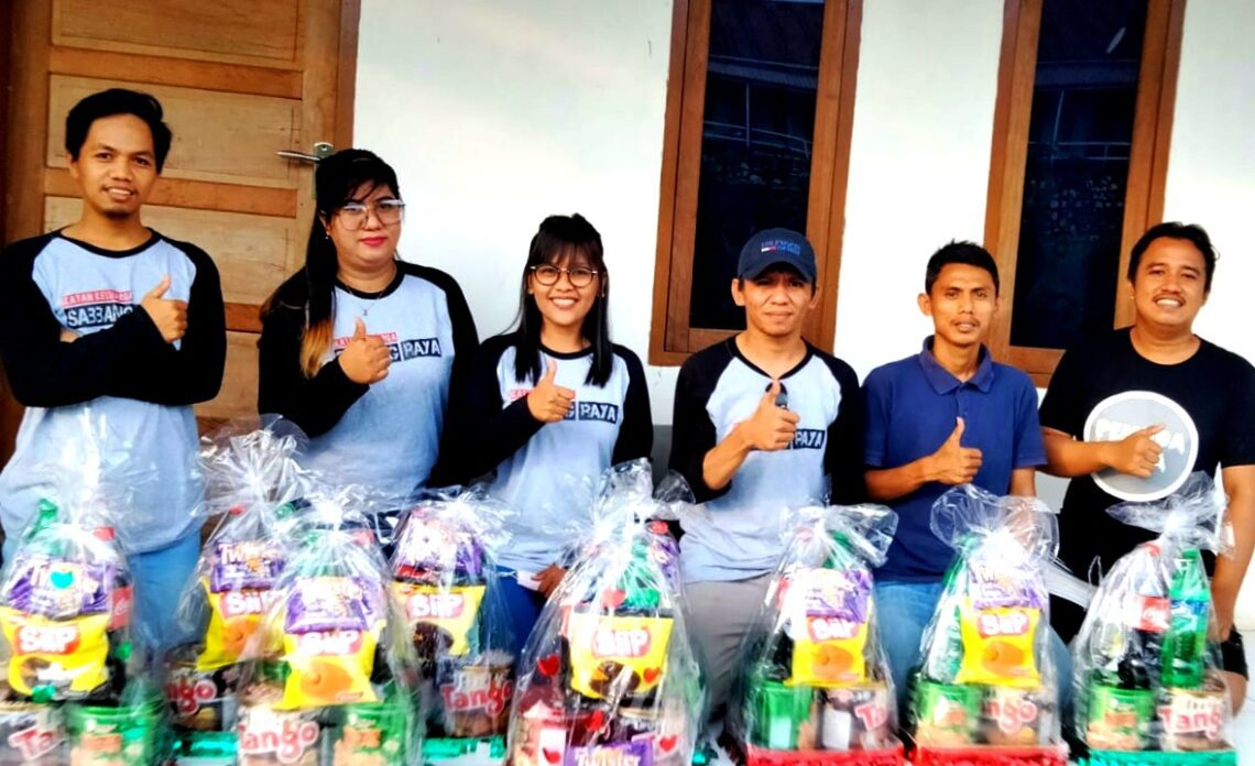 Jalin Silaturahmi, IK-SR Sambangi Sejumlah Gereja di Bahodopi 2 Jalin Silaturahmi, IK-SR Sambangi Sejumlah Gereja di Bahodopi