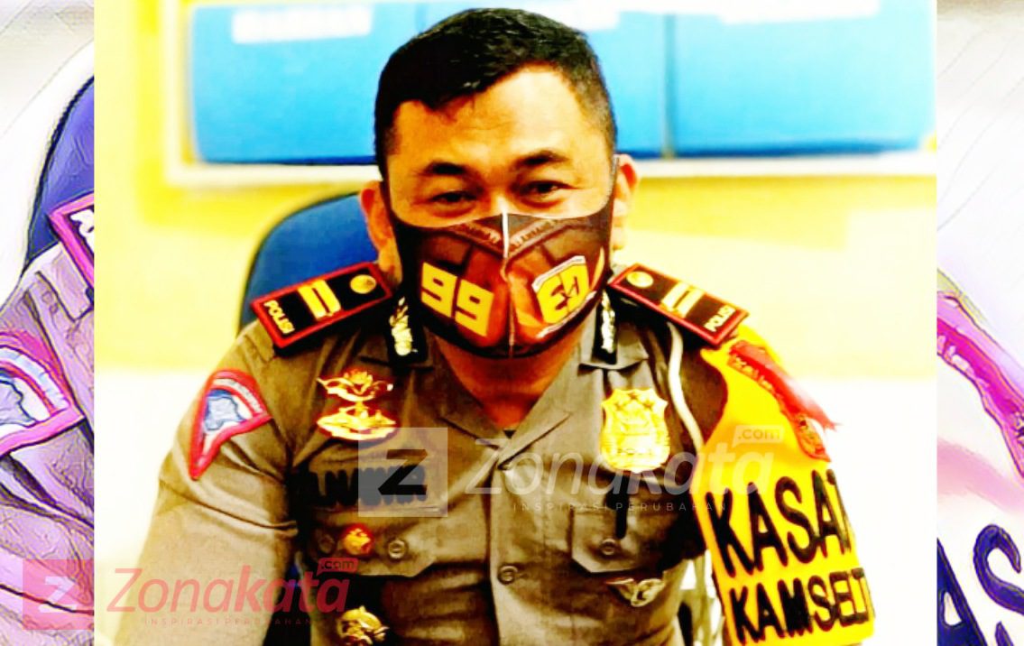 Truk Dengan Muatan Lebih Dari 10 Orang, Akan di Tilang 3 Truk Dengan Muatan Lebih Dari 10 Orang, Akan di Tilang