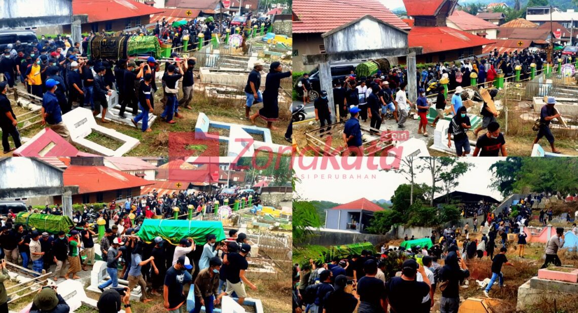 Satu Keluarga Yang Tewas Tersengat Listrik, Dimakamkan Satu Liang Lahat
