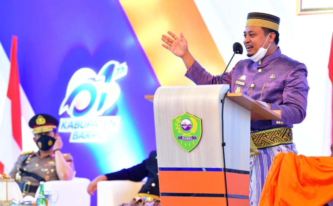 Hadiri HUT Barru, Plt Gubernur Minta Daerah Lakukan Refocusing Anggaran