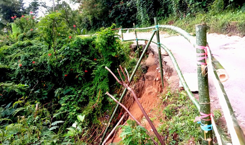 Jalan Amblas di Madandan Makin Parah, HMSM Bergerak Lakukan Ini