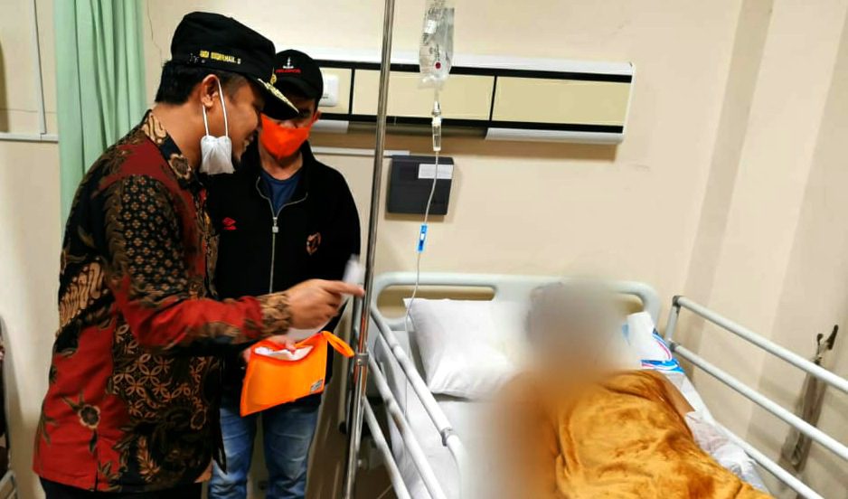 Dampingi Kapolri dan Panglima TNI, Plt Gubernur Sulsel Jenguk Korban Ledakan Bom