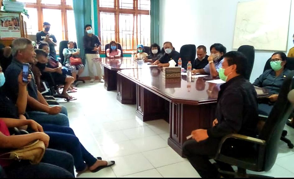 Terancam Tergusur, Pedagang Pertokoan Rantepao Mengadu ke DPRD