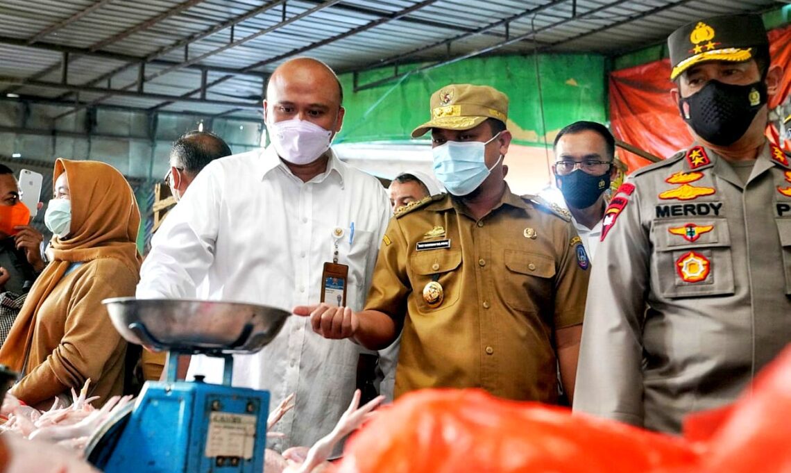 Jelang Ramadhan, Plt Gubernur, Kapolda dan KPPU Tinjau Bahan Pokok 2 Jelang Ramadhan, Plt Gubernur, Kapolda dan KPPU Tinjau Bahan Pokok