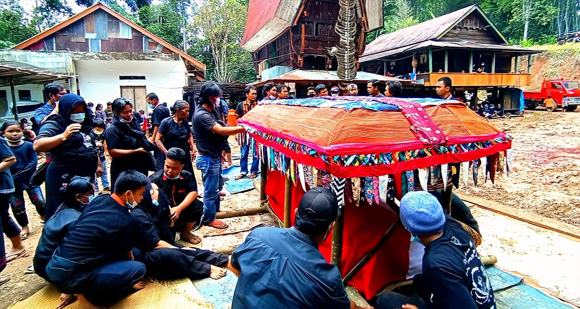 Diiringi Isak Tangis Keluarga, Oktovianus, Korban Penembakan KKB di Papua, Dimakamkan