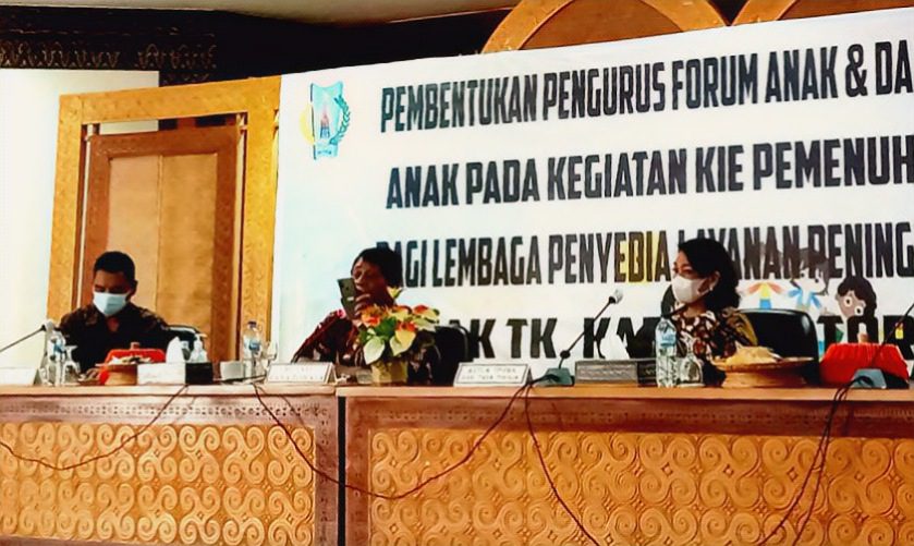 Melalui Forum Anak, Bupati Theofilus Ajak Pelajar Jauhi Narkoba