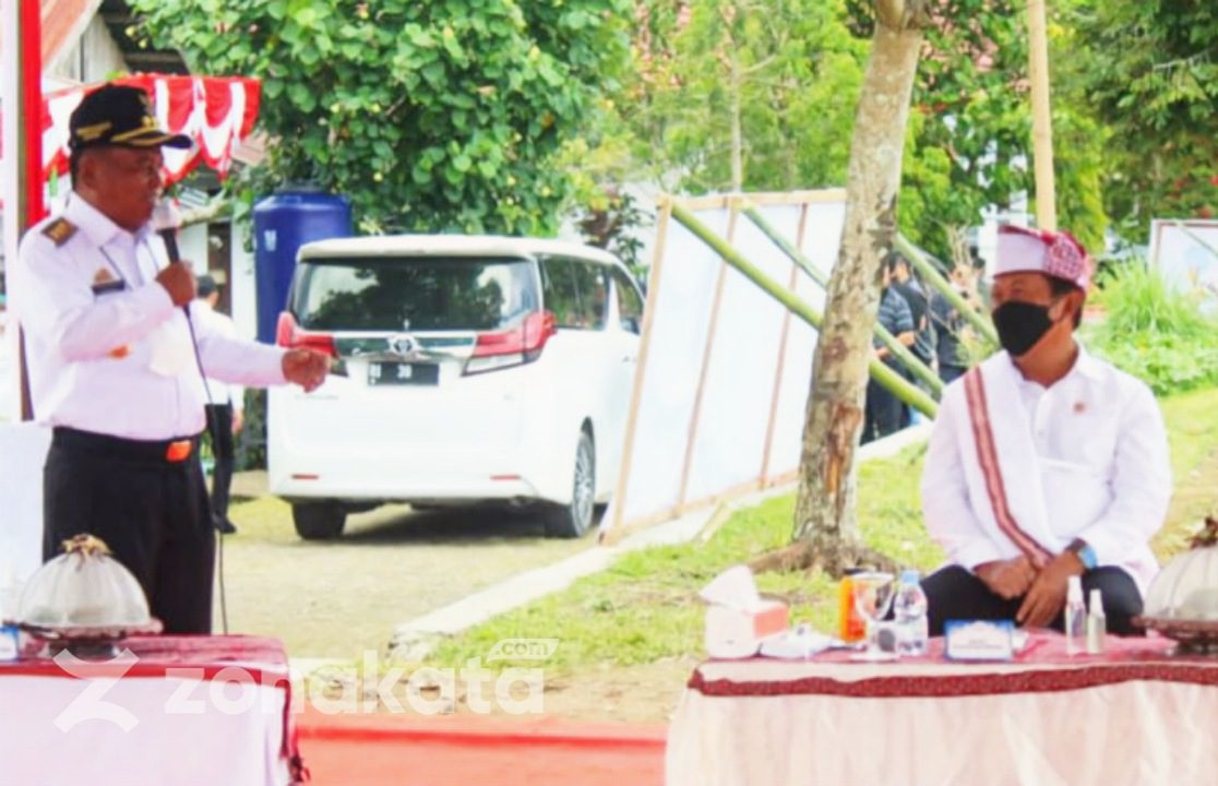 Di Toraja Utara, Menteri Kelautan dan Perikanan Serahkan 500 Ribu Benih Ikan