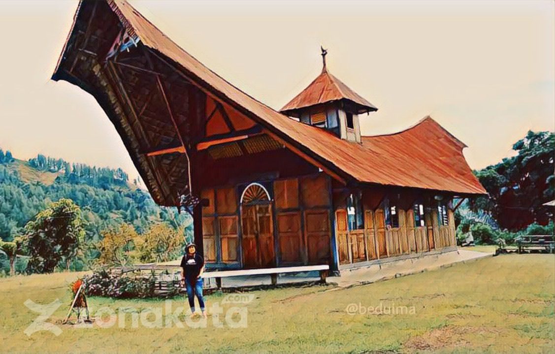 Uniknya Gereja Tua Sima-Simbuang, Berdiri Sejak Tahun 1935