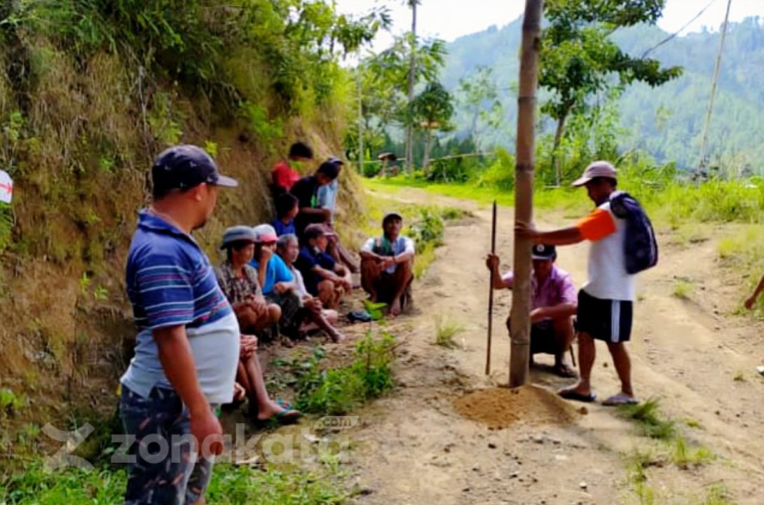 PT Kencana Bina Lestari, Diduga Serobot Kebun Warga di Balepe