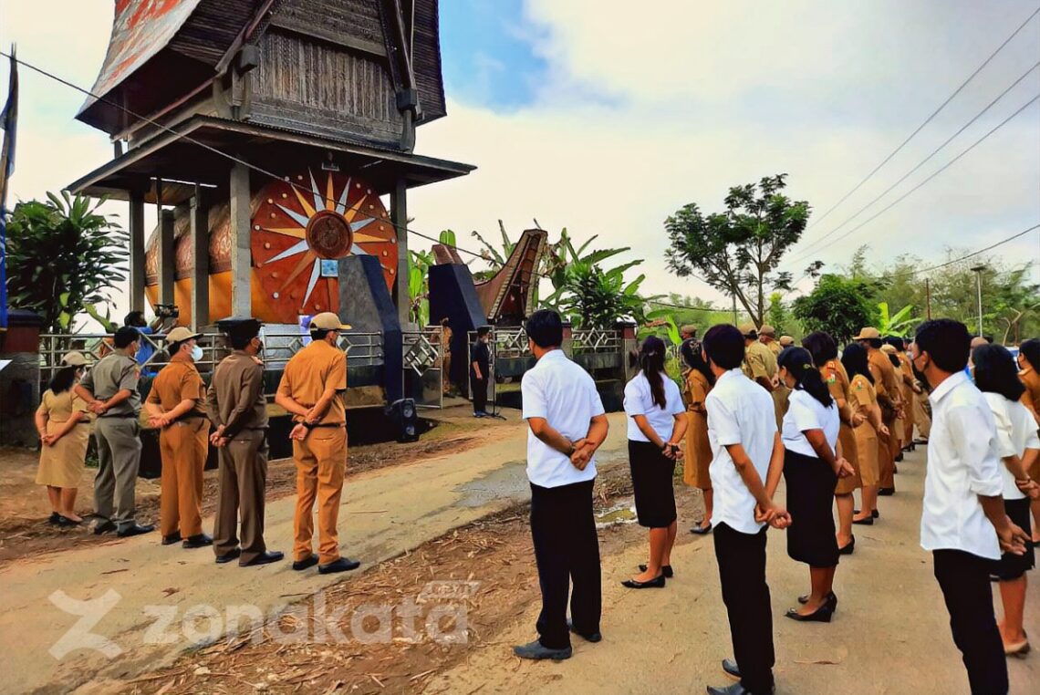 Peringati HUT ke 13, Pemkab Ziarah ke Makam Tokoh Pemekaran Toraja Utara
