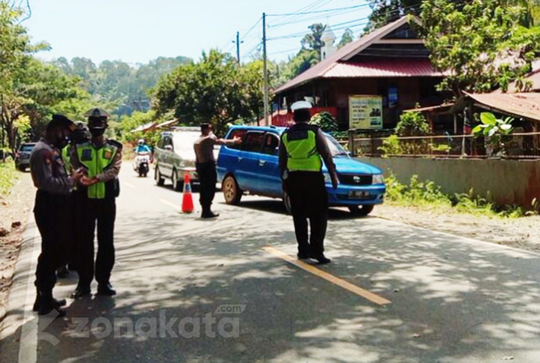 PPKM Level IV Diterapkan, Perbatasan Tana Toraja Mulai Dijaga Aparat