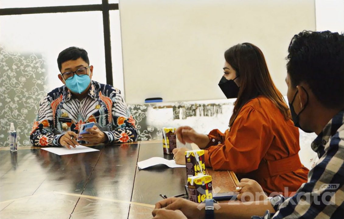 Majukan Pendidikan di Toraja Utara, ESR Serahkan Bantuan Beasiswa PIP 2 Majukan Pendidikan di Toraja Utara, ESR Serahkan Bantuan Beasiswa PIP