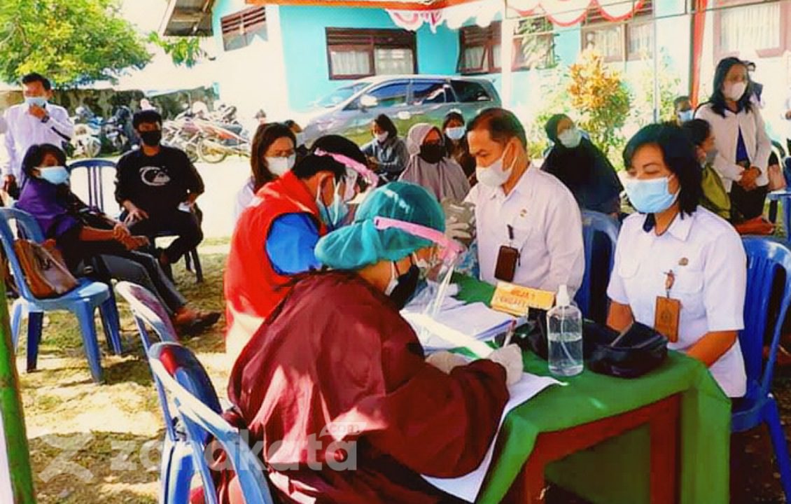 Terima Bantuan Vaksin Dari Pemprov Sulsel, Kemenag Vaksin 100 Orang