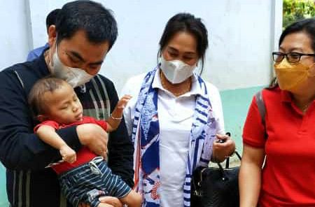 Melepas Rindu, Wabup Zadrak Sambangi Rumah “Theza Navara”