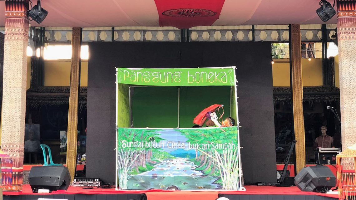 Panggung Boneka Dari Tosangserekan, Edukasi Anak Bertanggung Jawab Soal Sampah