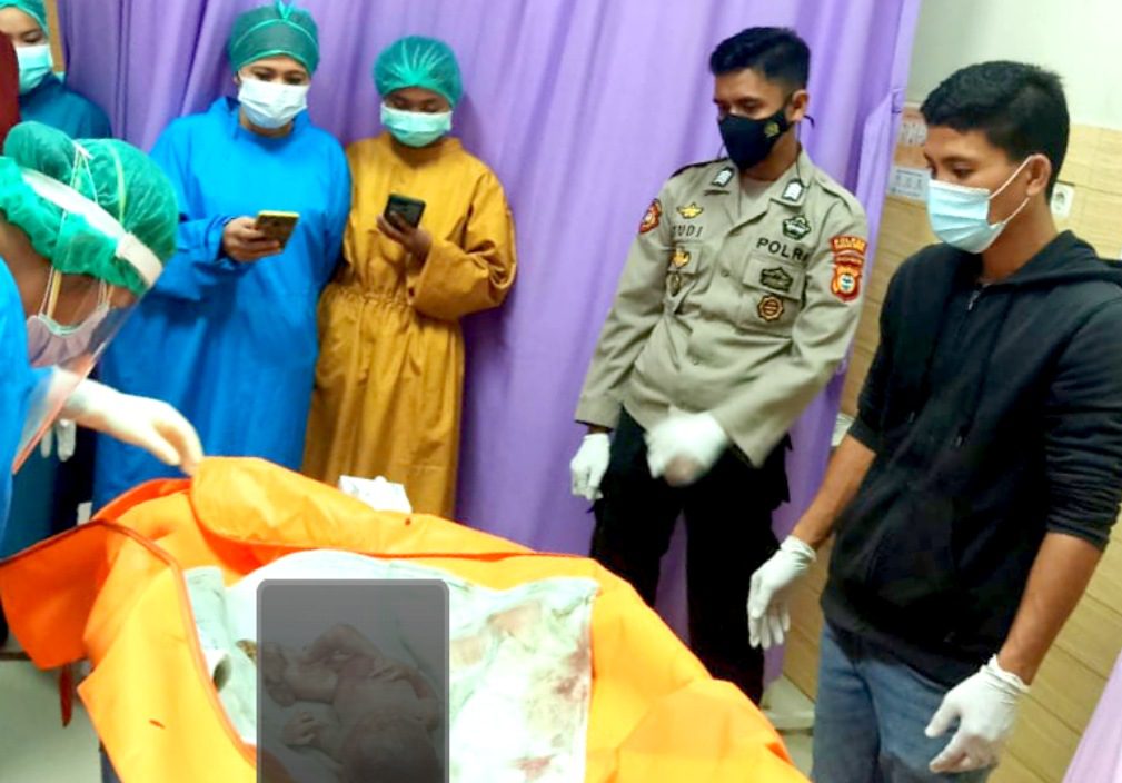 Cari Kayu Bakar, Seorang Warga Temukan Mayat Bayi Mengapung di Sungai Sa’dan, Diduga Sengaja Dibuang