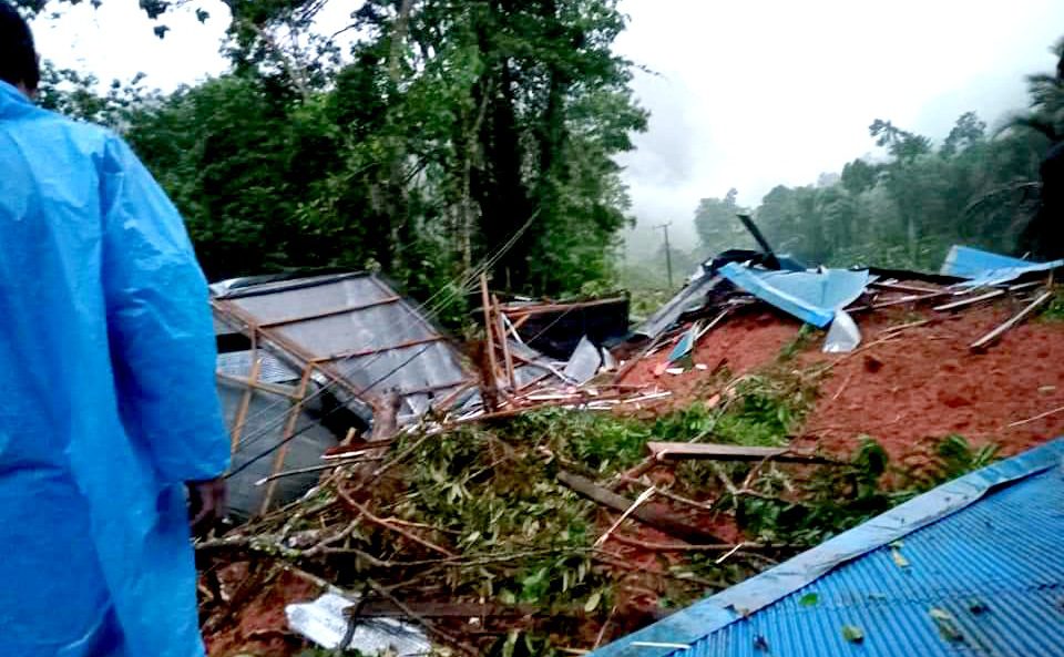 Banjir dan Longsor Terjang Walenrang-Lamasi, Luwu 1 Banjir dan Longsor Terjang Walenrang-Lamasi, Luwu