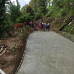 Rusak Parah, Warga Kelurahan Bokin Dan Buangin Rabat Beton Jalan Poros Secara Swadaya