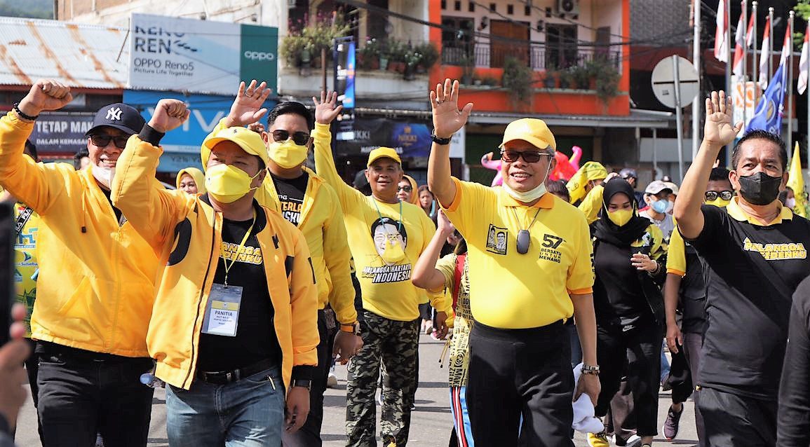 Taufan Pawe Rayakan HUT Golkar di Toraja