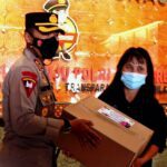 Kapolres Tana Toraja Berbagi Kasih Natal Dengan Wartawan