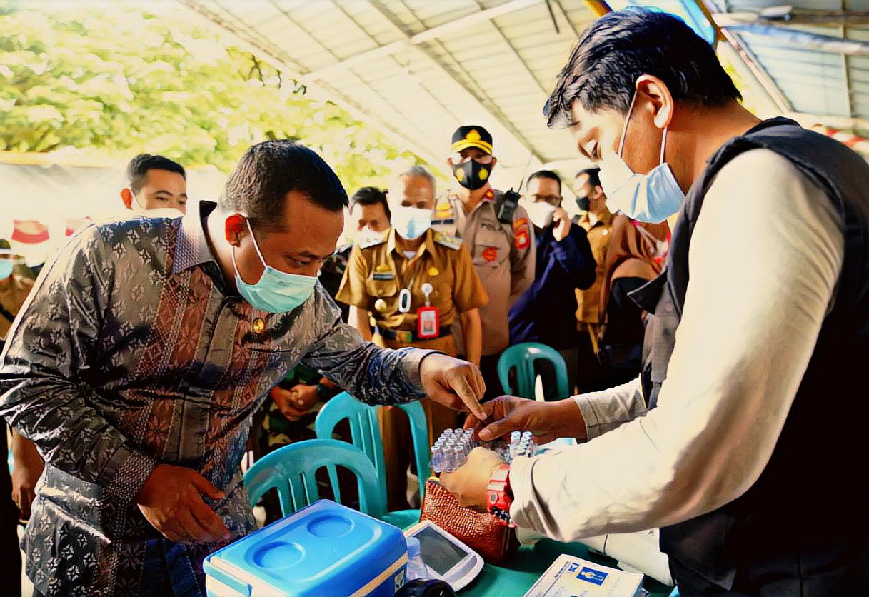 Kejar Target 70 Persen, Pemprov Siapkan Doorprize Mobil Bagi Warga yang Divaksin