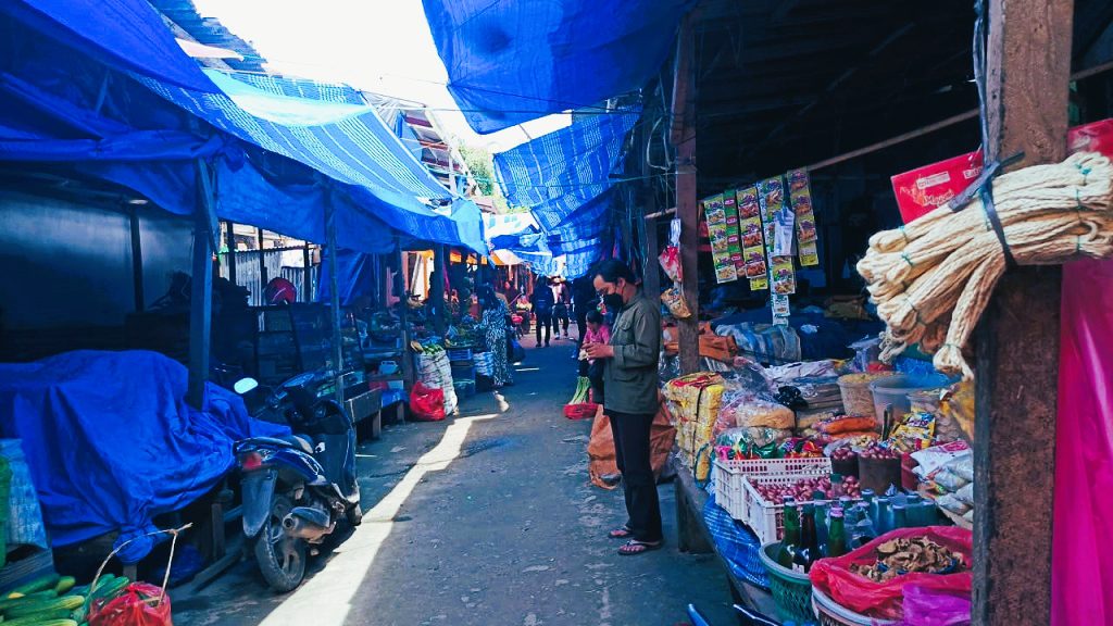 Harga Minyak Goreng di Pasar Makale Masih ‘Licin’, Rp 23 Ribu Per Liter