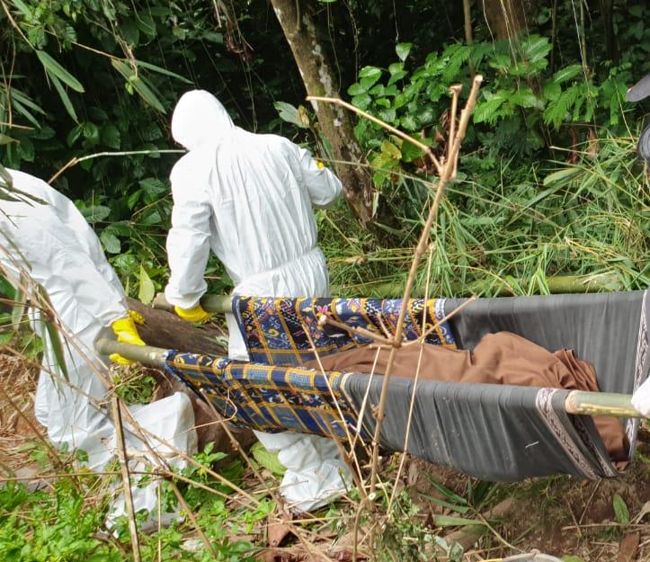 Seorang Lansia di Lembang Nonongan ditemukan Tak Bernyawa, Leher Terjerat di Pohon Kopi