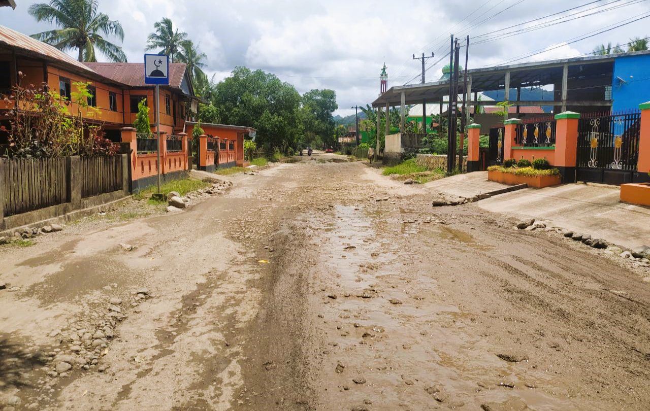 LHR Tinggi, Jalan Ruas Pekkae-Takkalalla Jadi Prioritas Tahun Ini 2 LHR Tinggi, Jalan Ruas Pekkae-Takkalalla Jadi Prioritas Tahun Ini