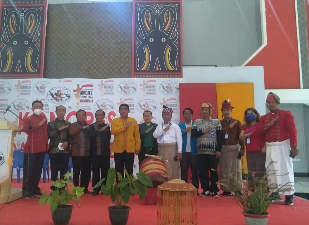 Kongres Pemuda Toraja Indonesia Digelar PMTI, Ayub Pongrekun Terpilih Ketua 2 Kongres Pemuda Toraja Indonesia Digelar PMTI, Ayub Pongrekun Terpilih Ketua