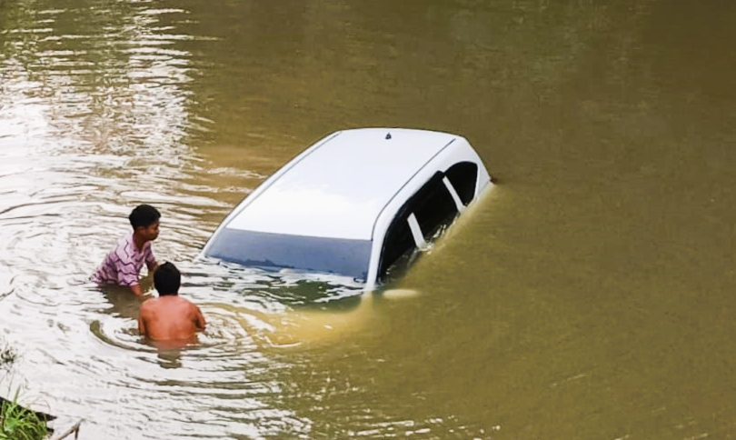 Hilang Kendali, Satu Mobil Tercebur ke Sungai di Kabere Jalur Enrekang-Pinrang