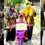 Girangnya Anak Lima Tahun asal Wajo Ini Dapat Hadiah Sepeda Dari Gubernur Sulsel