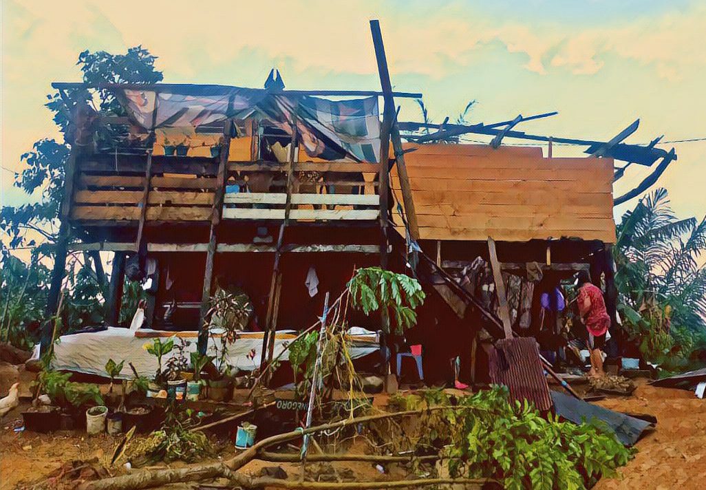 Diterjang Angin Puting Beliung Sembilan Rumah di Enrekang Porak Poranda