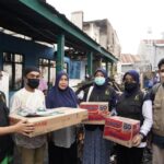 Andalan Sulsel Peduli Bawa Bantuan, Warga Jalan Pandang Makassar : Terima Kasih Pak Gubernur