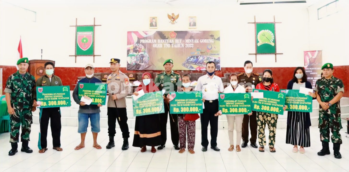 Kodim 1414 Tana Toraja Salurkan 5 Ribu BLT Minyak Goreng 2 Kodim 1414 Tana Toraja Salurkan 5 Ribu BLT Minyak Goreng