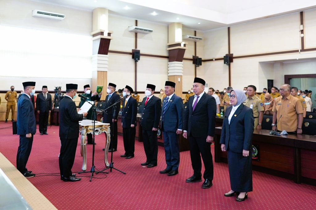Gubernur Andi Sudirman Lantik 7 Pejabat Eselon II Lingkup Pemprov Sulsel