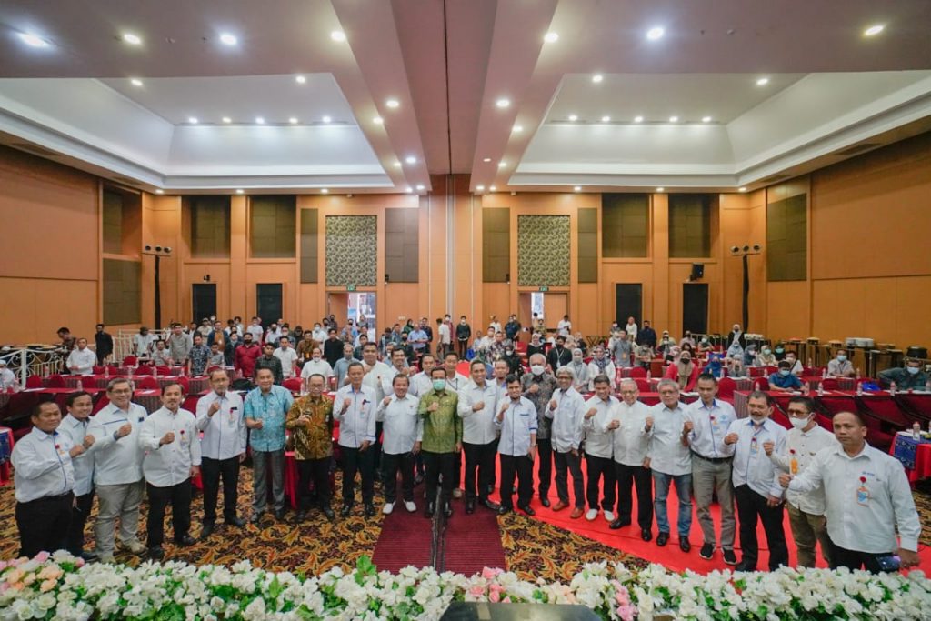 Gubernur Andi Sudirman buka Rapat Kerja INKINDO Sulsel 2 Gubernur Andi Sudirman buka Rapat Kerja INKINDO Sulsel