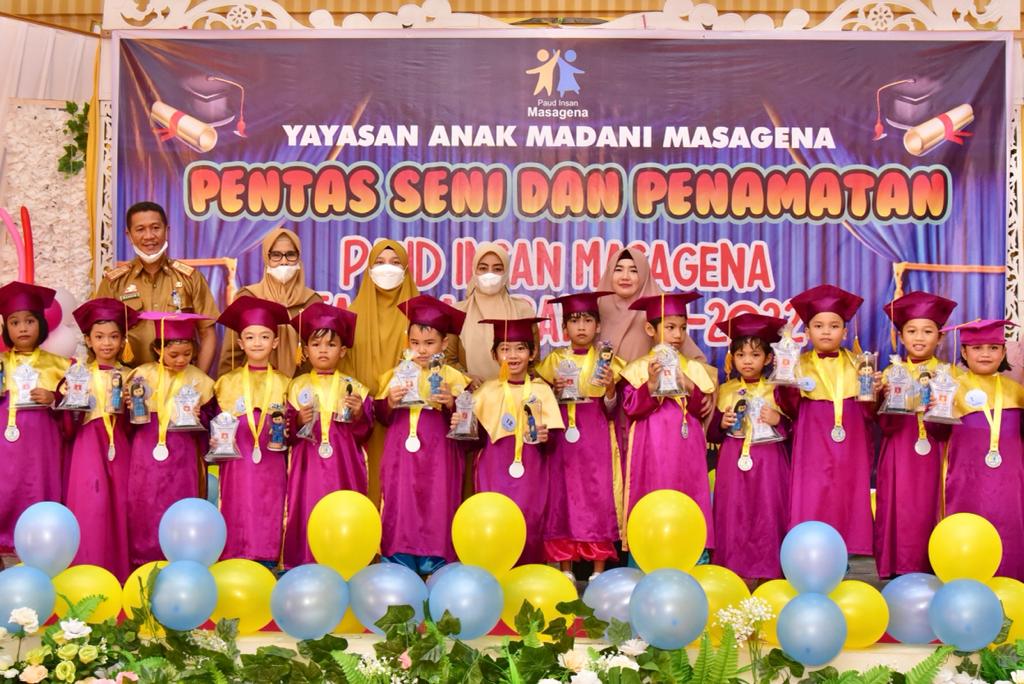 Naoemi Octarina Hadiri Pentas Seni dan Penamatan PAUD Insan Masagena 2 Naoemi Octarina Hadiri Pentas Seni dan Penamatan PAUD Insan Masagena