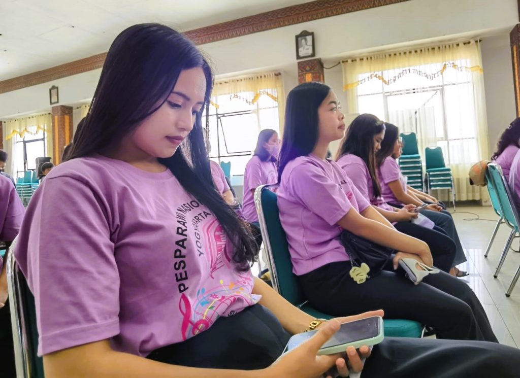 Paduan Suara Wanita Tana Toraja Wakili Sulsel Pada Pesparawi Nasional ke-13 di Yogyakarta