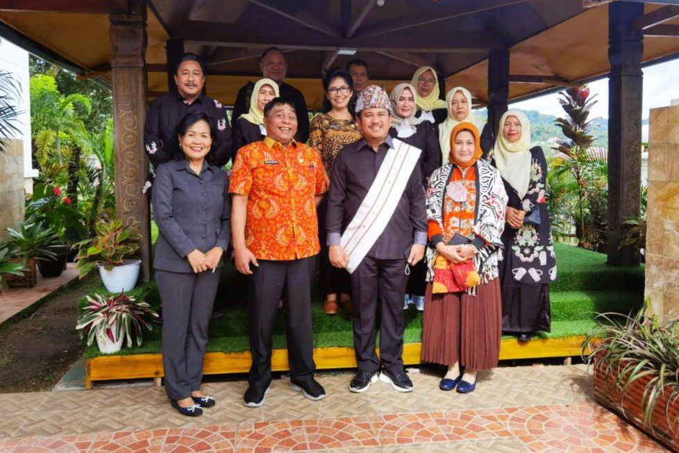 Rombongan Bupati Bungo Kunjungi Tana Toraja, Theofilus Allorerung: Tamu Adalah Berkat