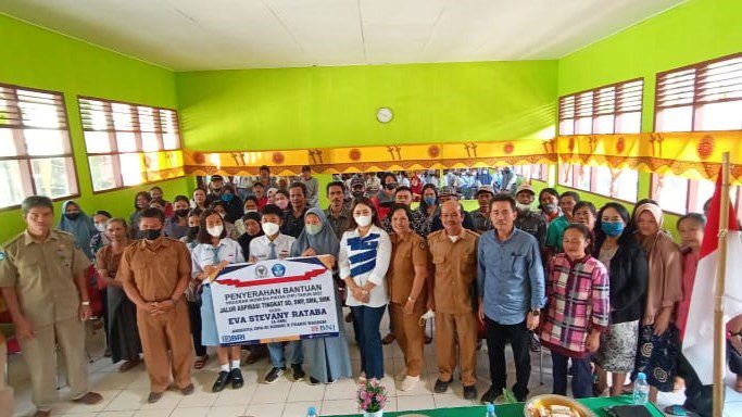 Eva Stevany Rataba Telah Salurkan Beasiswa PIP untuk 70 Ribu Siswa di Toraja dan Luwu Raya