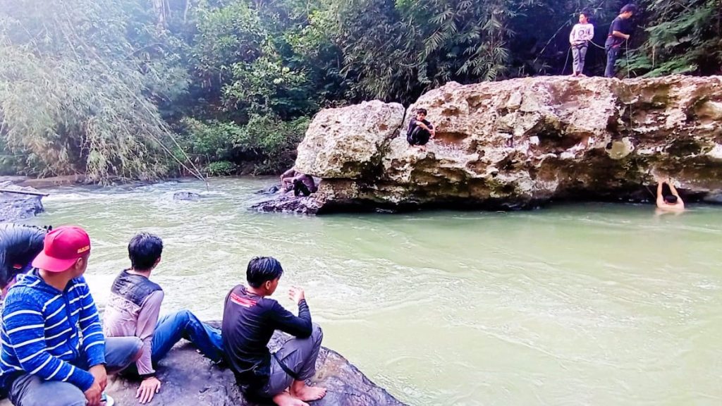 Hari Pertama Nihil, Pencarian Nelwan Patola Mahasiswa UKI Toraja yang Hanyut Dilanjutkan Hari Ini