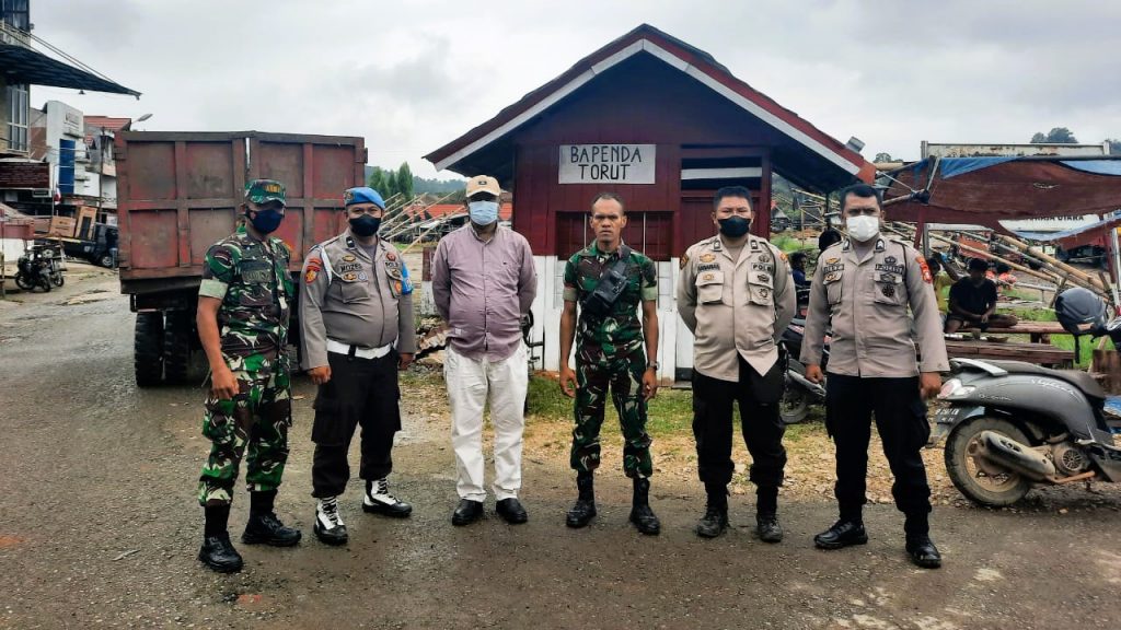 TNI-Polri Berjaga di Pasar Hewan Bolu Toraja Utara, Angkutan Kerbau Tanpa SKKH Diminta Pulang