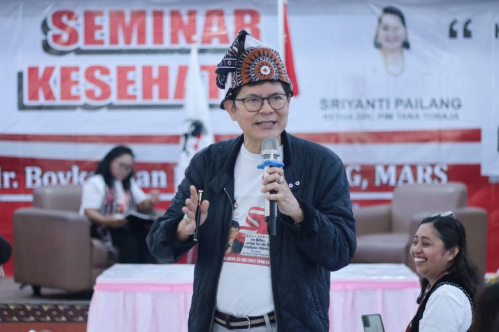 Tiba di Tana Toraja, dr. Boyke Bawakan Materi Tentang Kanker Serviks dan Kesehatan Wanita