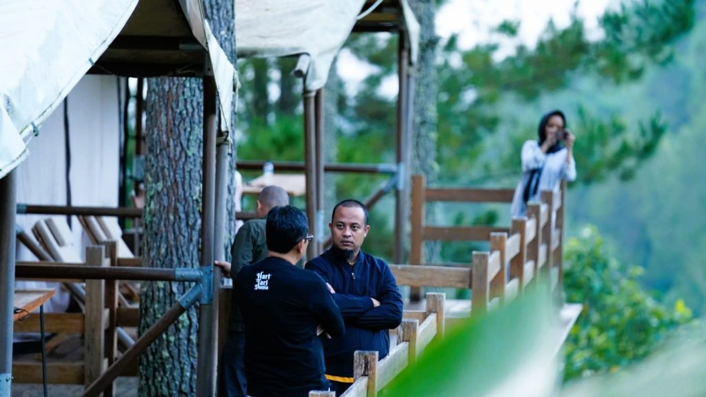 Dorong Pembangunan yang Berkeadilan, Di Kapitoo Gubernur Andi Sudirman: Kita Ingin Masyarakat Berdaulat di Daerah 2 Dorong Pembangunan yang Berkeadilan, Di Kapitoo Gubernur Andi Sudirman: Kita Ingin Masyarakat Berdaulat di Daerah