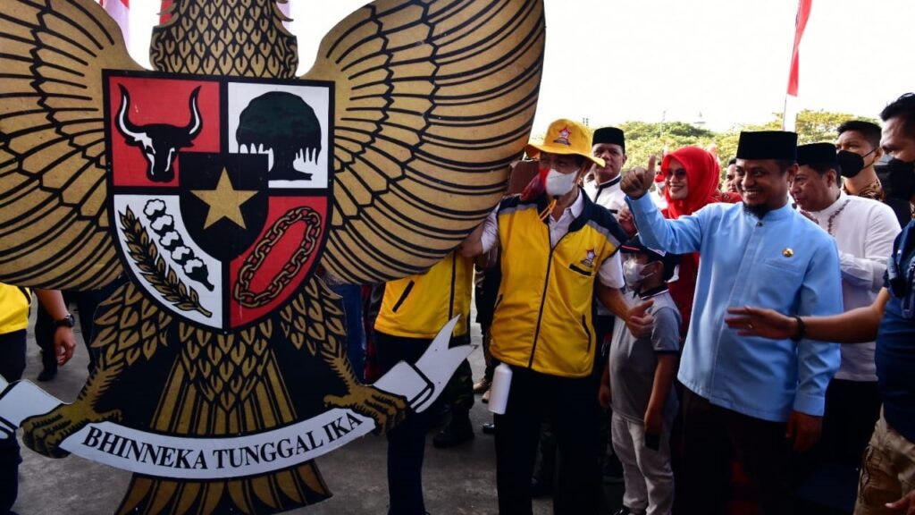 Karnaval Merdeka Toleransi di Sulsel, Gubernur Andi Sudirman: Pancasila Sudah Final 4 Karnaval Merdeka Toleransi di Sulsel, Gubernur Andi Sudirman: Pancasila Sudah Final