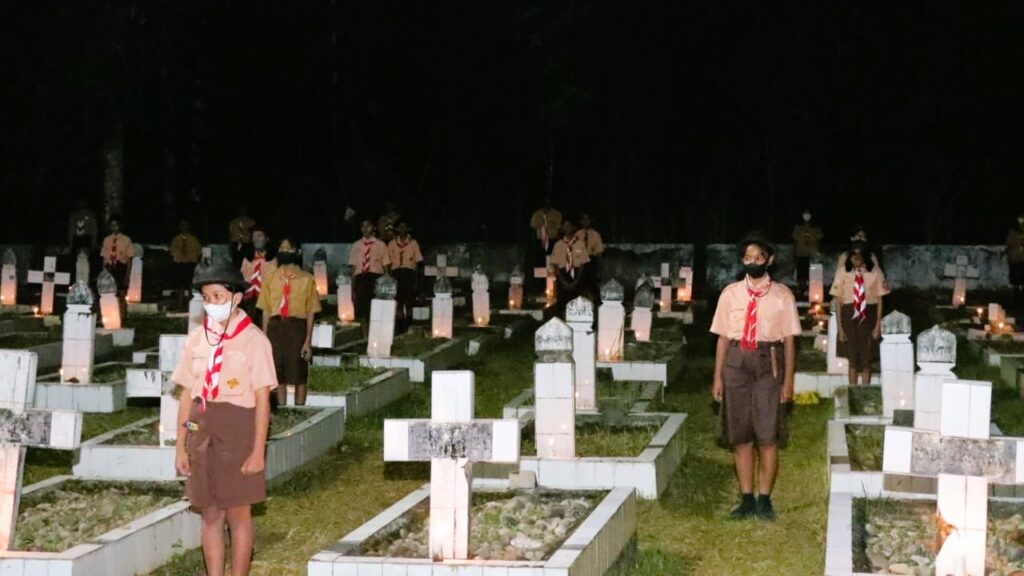 Kenang Perjuangan Para Pahlawan, Renungan Suci dan Penghormatan Digelar di TMP Buntu Lepong Toraja Utara