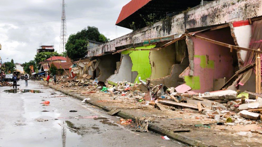 Ratusan Lapak Pasar Sore Dibongkar, Pemkab Toraja Utara Diminta Hati-Hati Buat Program 3 Ratusan Lapak Pasar Sore Dibongkar, Pemkab Toraja Utara Diminta Hati-Hati Buat Program
