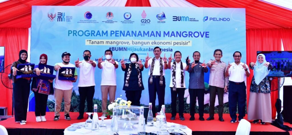 Tiga Menteri RI Tanam Mangrove Bersama Gubernur Sulsel di Maros 2 Tiga Menteri RI Tanam Mangrove Bersama Gubernur Sulsel di Maros