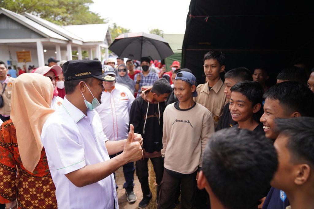 Antusiasme Warga Ikuti Pemeriksaan Kesehatan Gratis oleh Pemprov Sulsel – IKA Unhas